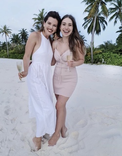 Bianca Heinicke feet photo thumbnail