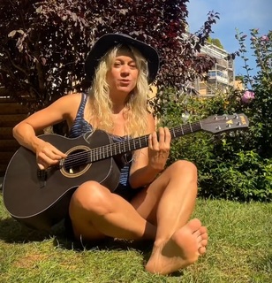 Bianca Jhordão feet photo 17