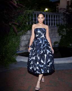 Bianca Lawson feet photo 8