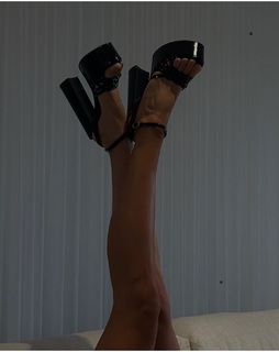 Bianca Wahlgren feet photo 18