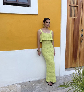 Bibi Gaytán feet photo 1