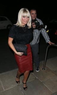 Billie Faiers feet photo thumbnail