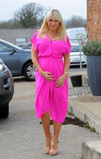 Billie Faiers feet photo thumbnail