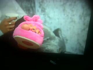 Billie Faiers feet photo thumbnail