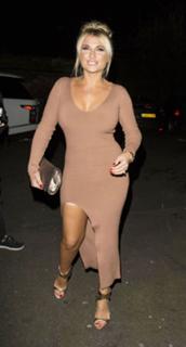 Billie Faiers feet photo thumbnail