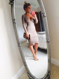 Billie Faiers feet photo thumbnail