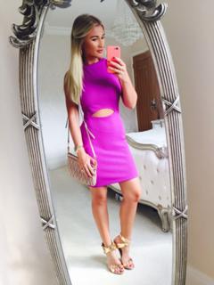Billie Faiers feet photo thumbnail