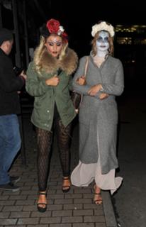 Billie Faiers feet photo thumbnail