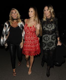 Billie Faiers feet photo thumbnail