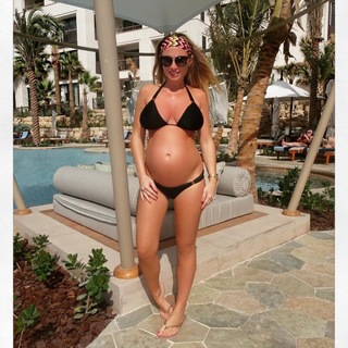 Billie Faiers feet photo thumbnail