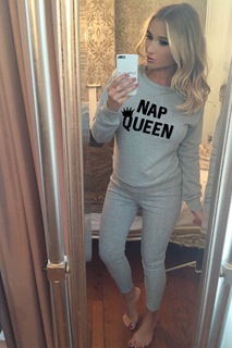 Billie Faiers feet photo thumbnail