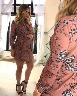 Billie Faiers feet photo thumbnail