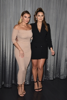 Billie Faiers feet photo thumbnail