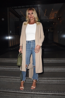 Billie Faiers feet photo thumbnail