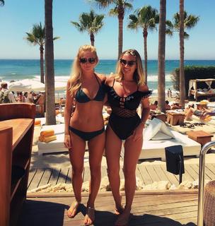 Billie Faiers feet photo thumbnail