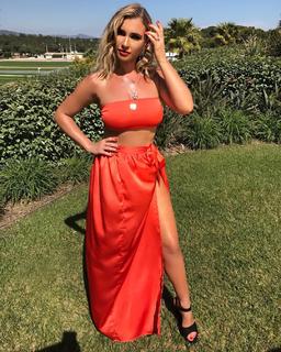 Billie Faiers feet photo thumbnail