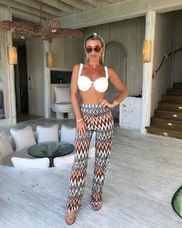 Billie Faiers feet photo 10