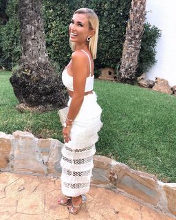 Billie Faiers feet photo thumbnail