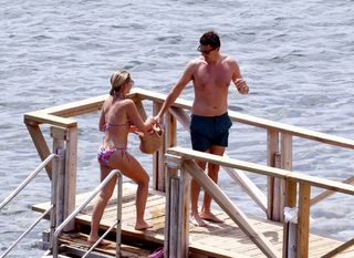 Billie Faiers feet photo thumbnail