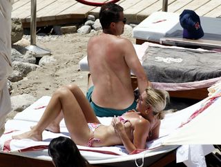 Billie Faiers feet photo thumbnail