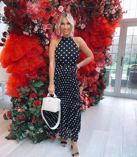 Billie Faiers feet photo thumbnail