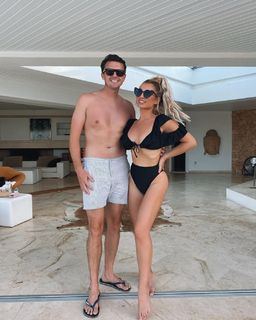 Billie Faiers feet photo thumbnail