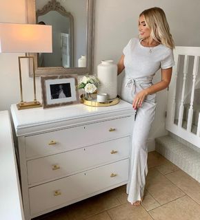Billie Faiers feet photo thumbnail