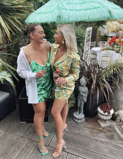 Billie Faiers feet photo thumbnail