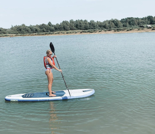 Billie Faiers feet photo thumbnail