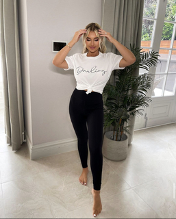 Billie Faiers feet photo thumbnail