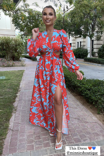 Billie Faiers feet photo thumbnail