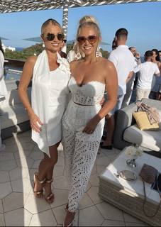 Billie Faiers feet photo thumbnail