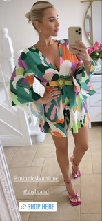 Billie Faiers feet photo thumbnail
