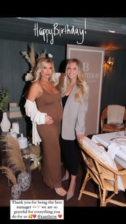 Billie Faiers feet photo thumbnail