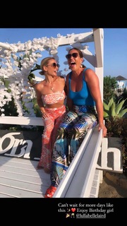 Billie Faiers feet photo thumbnail