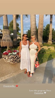 Billie Faiers feet photo thumbnail