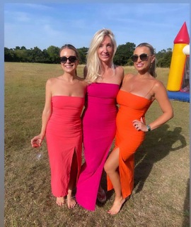 Billie Faiers feet photo thumbnail