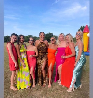 Billie Faiers feet photo thumbnail