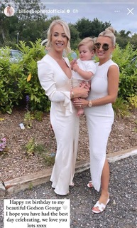 Billie Faiers feet photo thumbnail