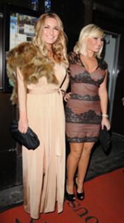 Billie Faiers feet photo thumbnail