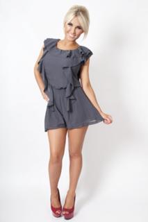 Billie Faiers feet photo thumbnail