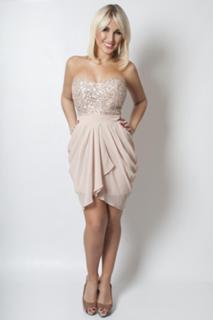 Billie Faiers feet photo thumbnail