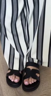 Billie Faiers feet photo 9