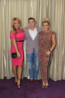 Billie Faiers feet photo thumbnail