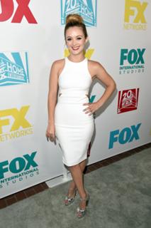 Billie Lourd feet photo thumbnail