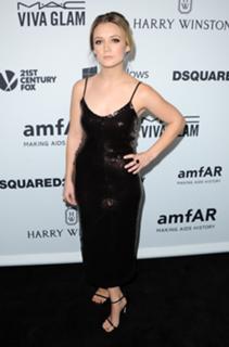 Billie Lourd feet photo thumbnail