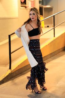 Billie Lourd feet photo thumbnail