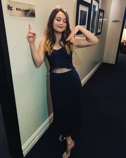 Billie Lourd feet photo thumbnail