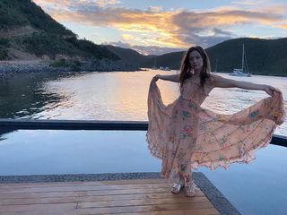 Billie Lourd feet photo thumbnail