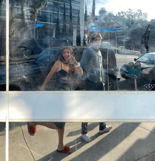 Billie Lourd feet photo thumbnail